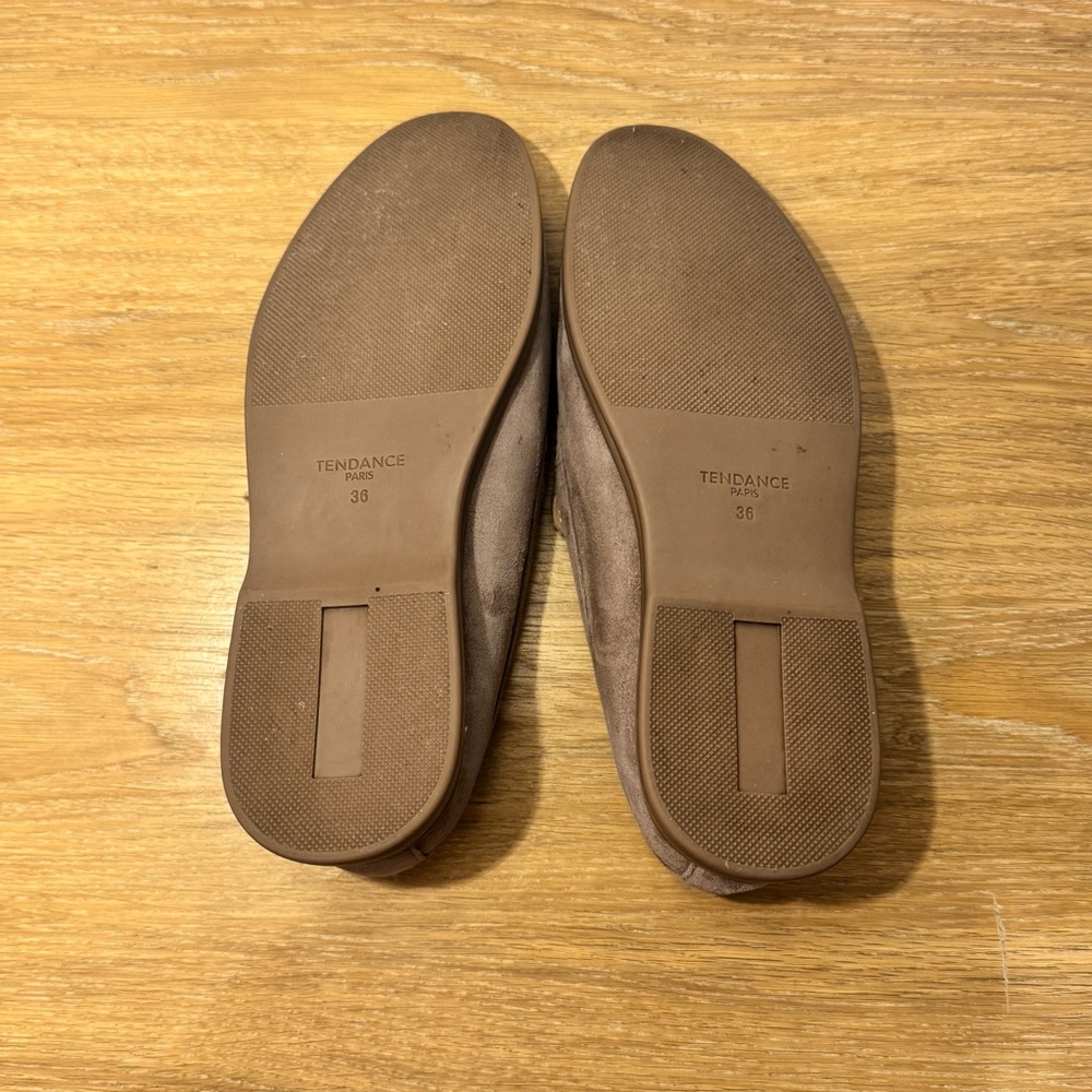 Tendance Paris Women’s Suede Tassel Loafers in Taupe - Picture 4 of 4